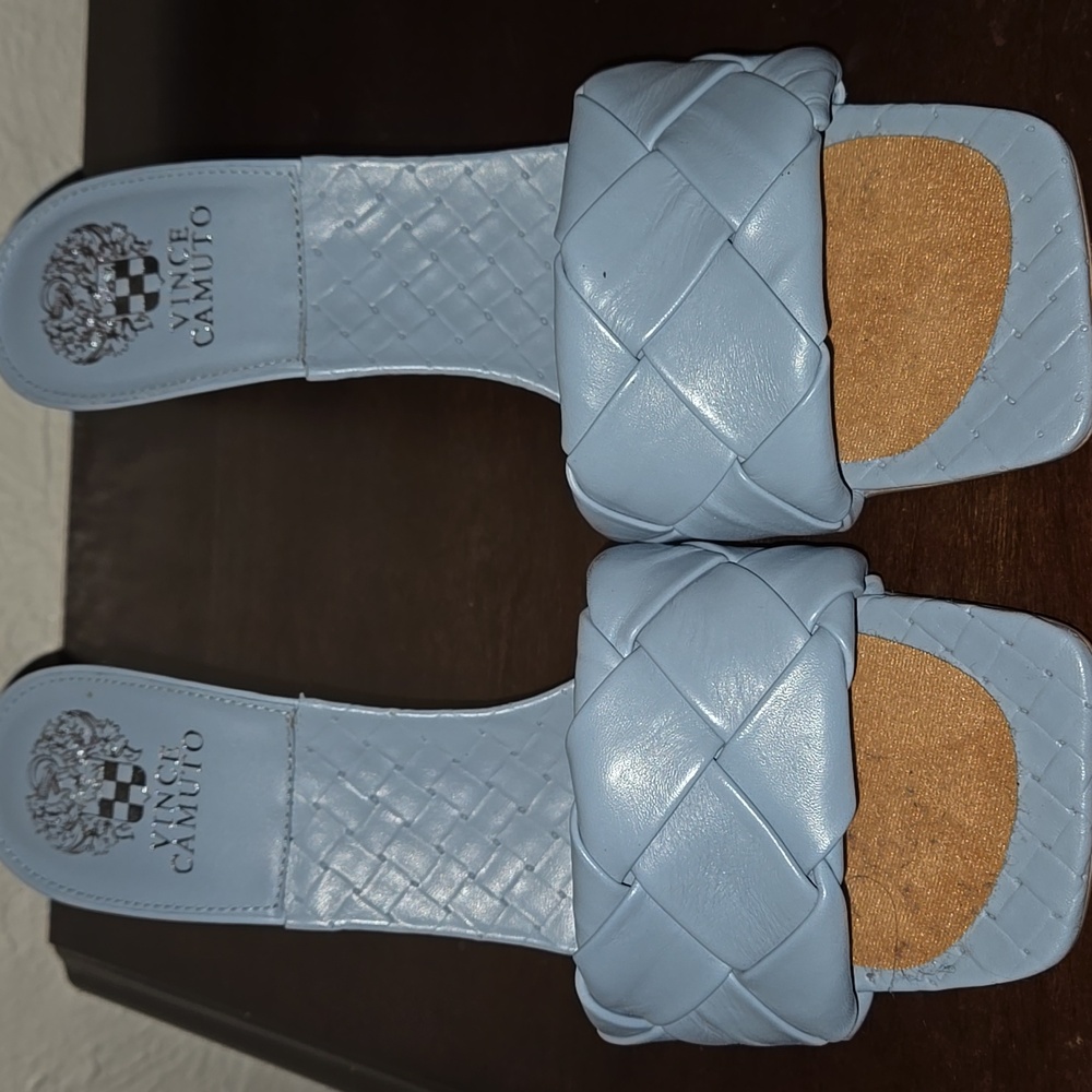 Vincent Camuto sandal